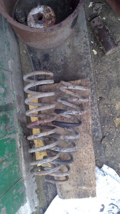 ваз 2105 залишки розпродаж заднє скло, капот, пічка, моторчик