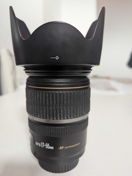 Canon Lente EF-S 17-55mm f/2.8