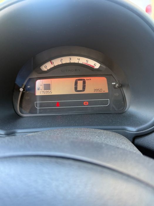 Citroen C2 Van com poucos quilômetros