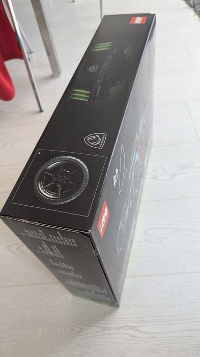 LEGO® 42156 Technic - PEUGEOT 9X8 24H Le Mans Hybrid Hypercar