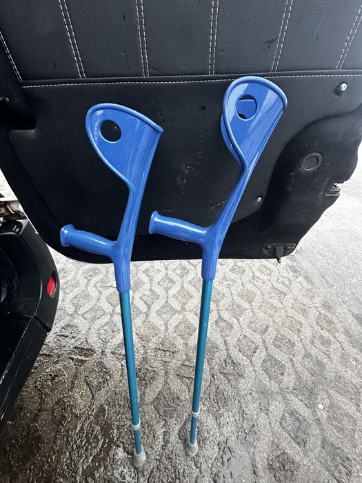 Милиці, костилі підлокітні