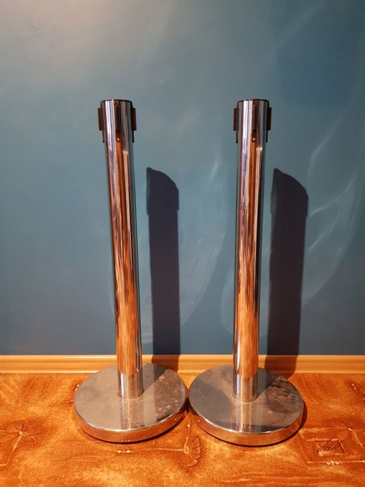 OKAZJA! Słupki ogrodzeniowe z czarną taśmą regulacja, chrom, płot 4szt