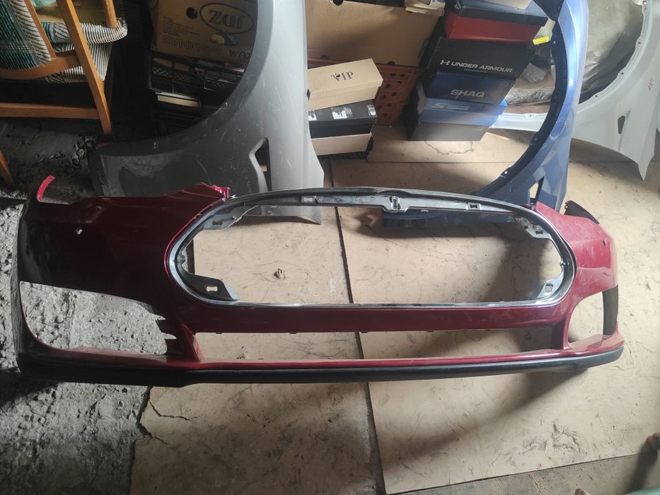 Tesla Model S 2013-2016 передний бампер