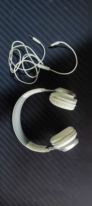 Fones de Marca Branca