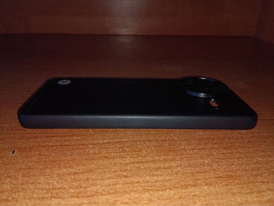 Продам кожаный чехол Redmi K80 Pro/ Poco F7 Ultra