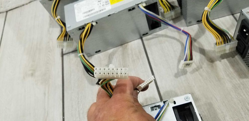 Блок живлення  Fujitsu Esprimo E900 і подобні