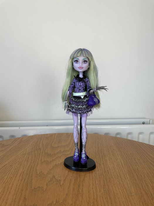 Твайла Twyla Monster High