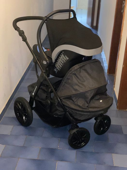 Carinho de bebé como novo