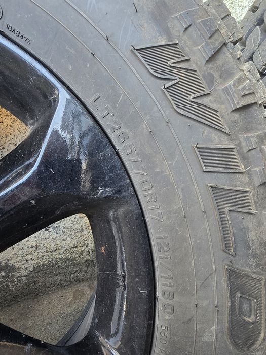 Pneus  e jantes 17  Nissan Navara D40