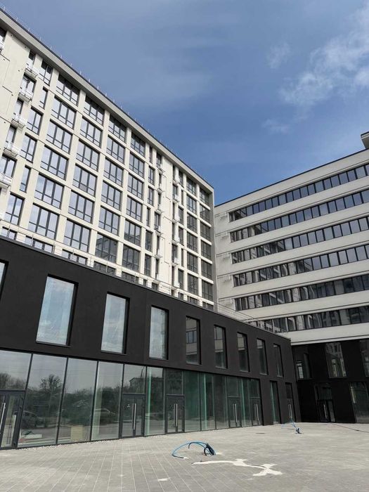 Продам 2-кімнатну квартиру в сучасному ЖК Княгинин Центр