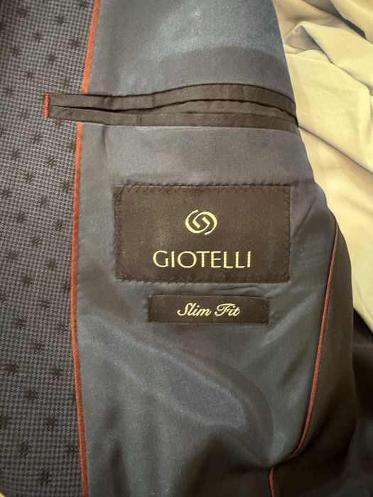 Костюм GIOTELLI