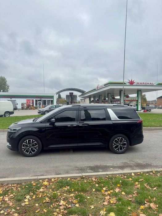 Kia Carnival 2021 2.2 дизель чорна