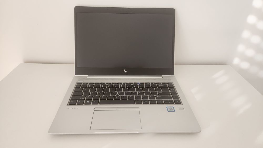 Portátil HP i7 8550U de 14" IPS 128Gb 8Gb Ram (expansível) + Bateria nova e suplente!