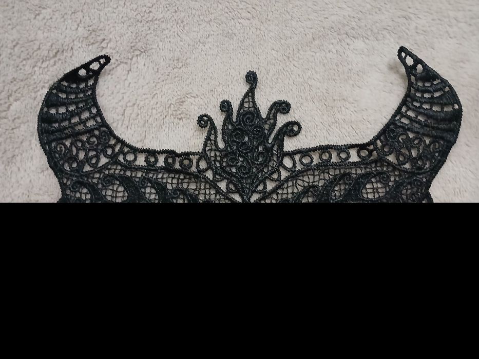 Карнавальна маска