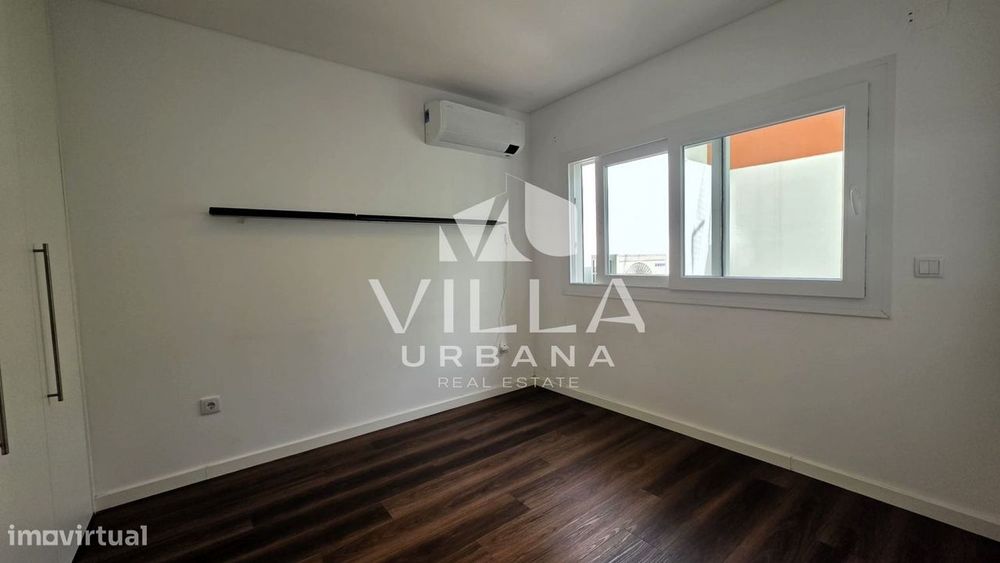 Apartamento T2 c/ Espaço Exterior localizado no Centro de Almada