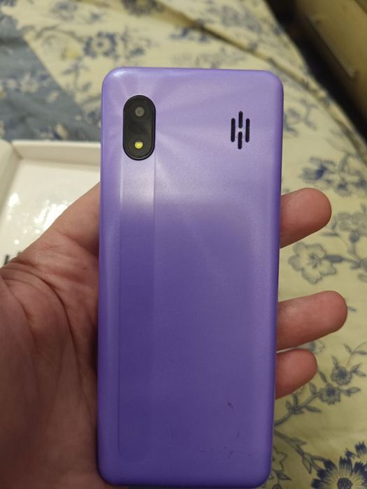 Кнопочный телефон