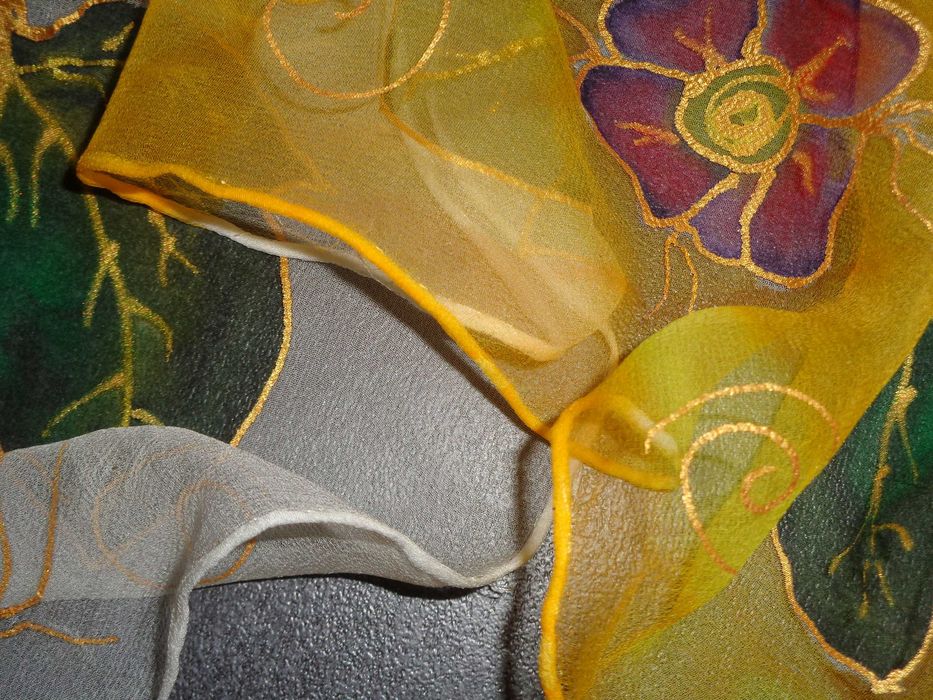 Jedwabny szal ręcznie malowany EDAIN – 100% Jedwab Chiffon Batik
