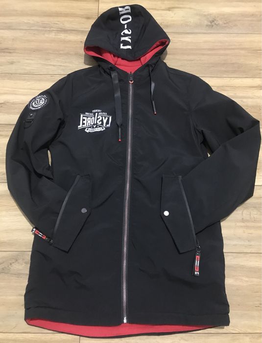 Курточка демисезонная