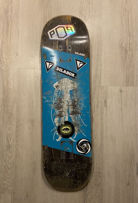 Skate  pouco usado +tábua  extra