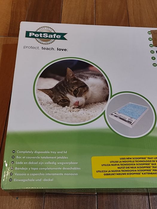 Żwirek silikonowy PetSafe 2,44 l + taca ScoopFree