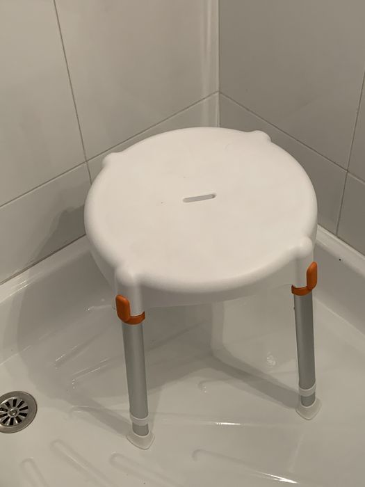 Banco redondo para duche