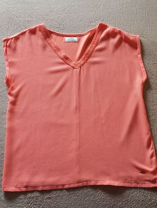 2 Blusa laranja de verão, 1 laranja e outra tipo marinheiro