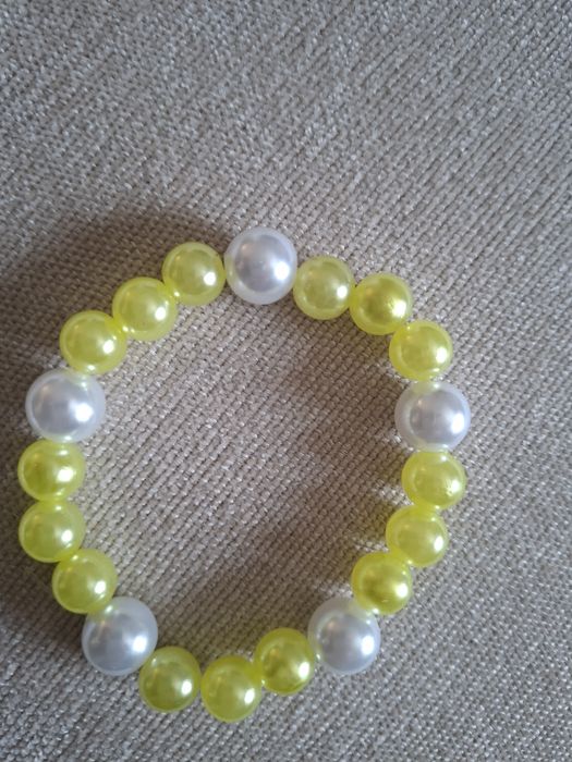 Pulseiras leves, elegantes