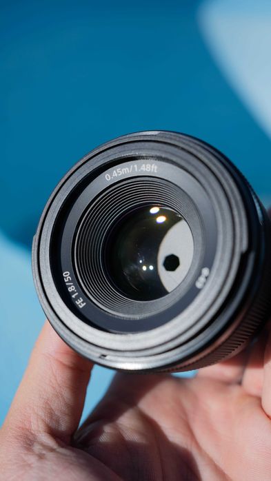 Objectiva SONY FE 50mm f/1.8