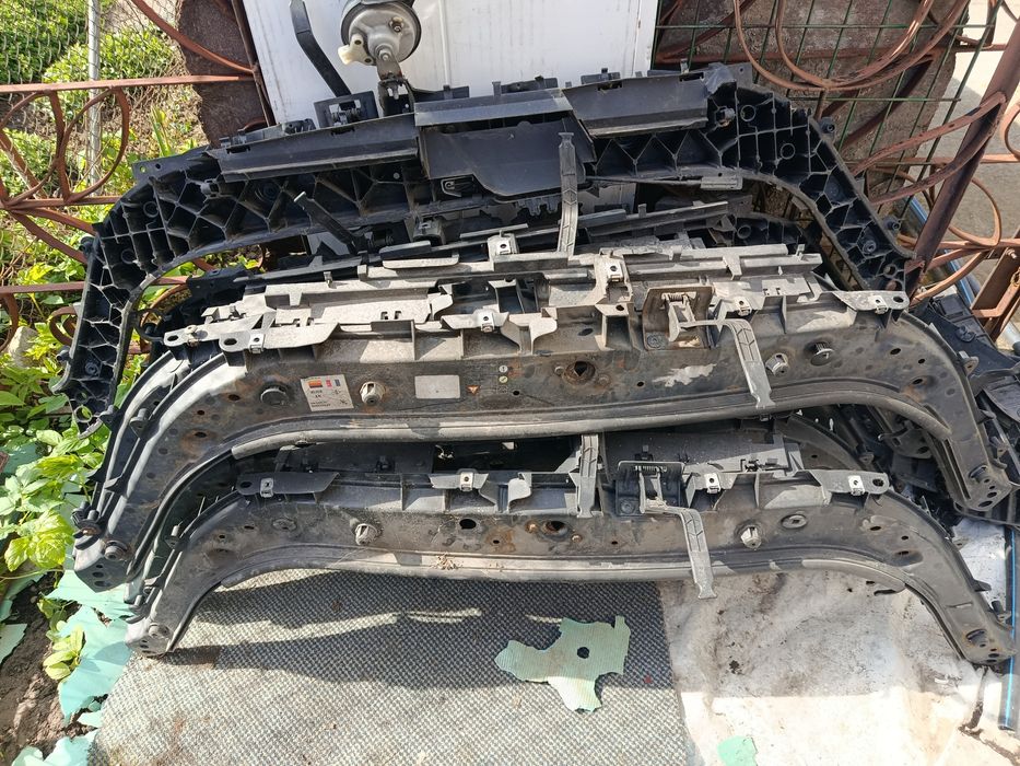 Передня панель, телевізор Renault Scenic 2 (8200140478)