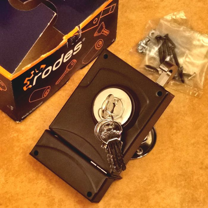 rodes Fechadura 895x10 ESQ MCR - como novo