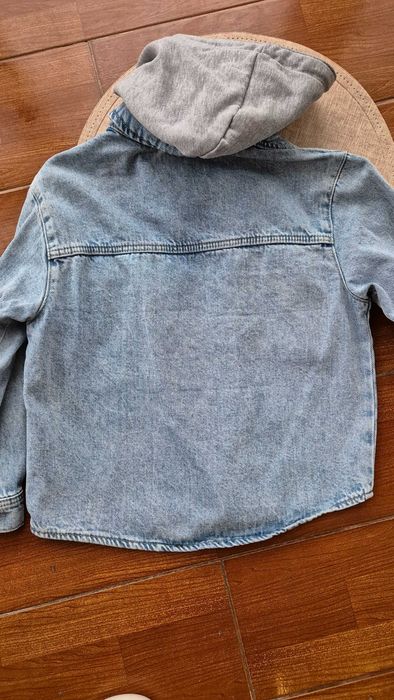 Джинсовка zara р. 104-110  р. 4-5 джинсова сорочка джинсовая курточка