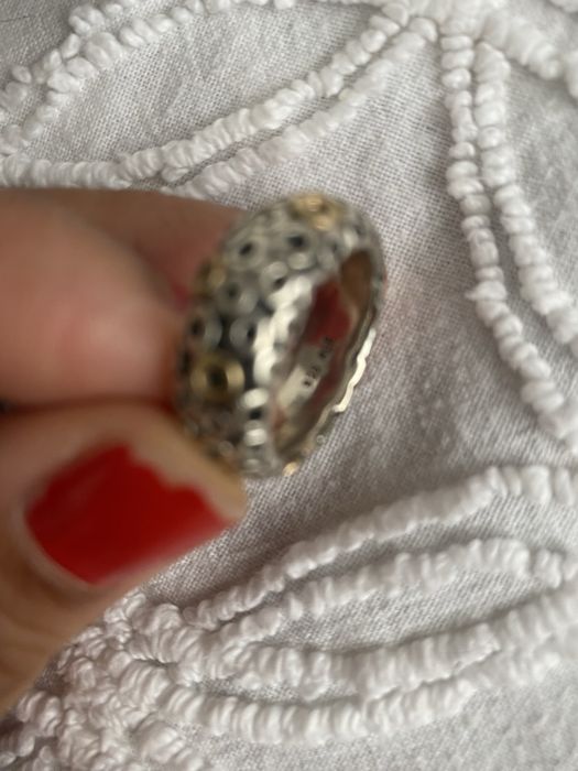 Anel da Pandora ouro e Prada