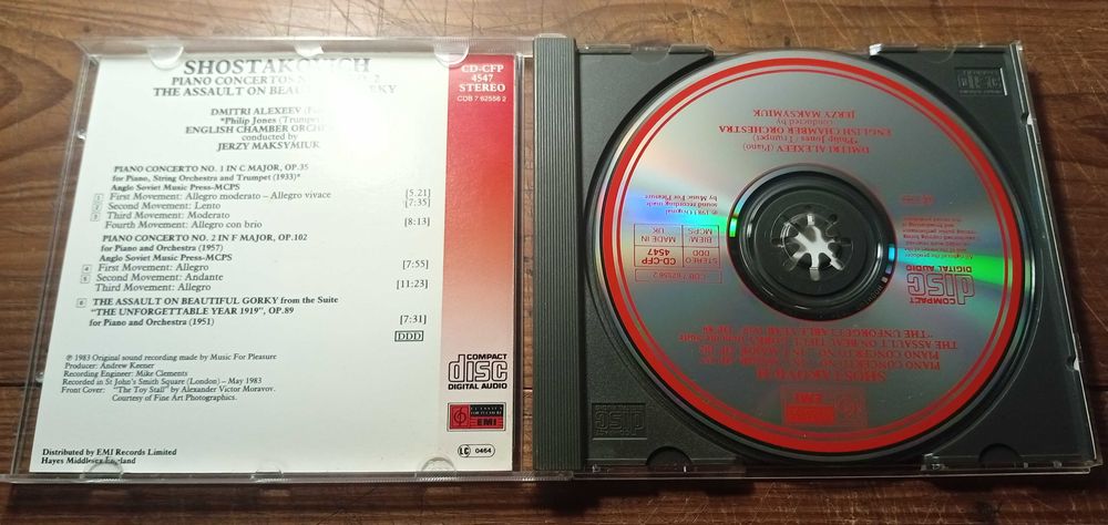 Shostakovich - Piano Concertos 1 & 2 (Dmitri Alexeev) EMI CD