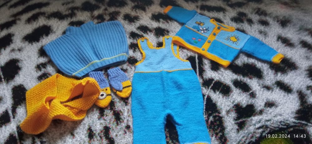 Дитячі теплі речі від 3 місяців