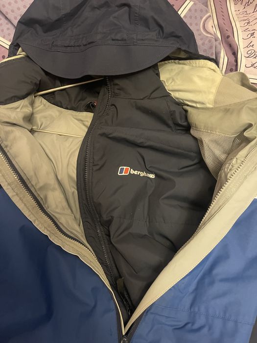 Вітровка berghaus з подкладом