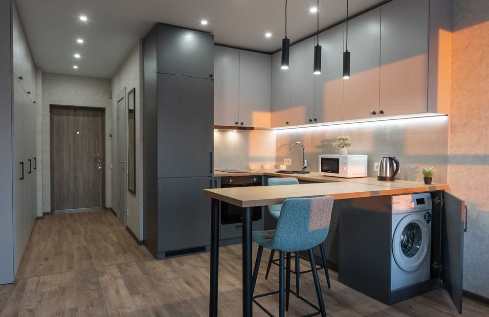 Оренда подобово - затишний смарт із ванною, біля метро. Світло 24/7.