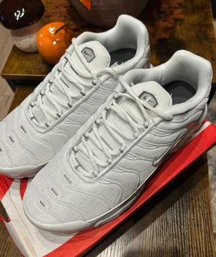 Nike_Air_Max_TN_Plus_White R.39