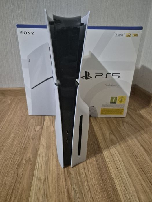 Продаю Ps5 увесь комплект