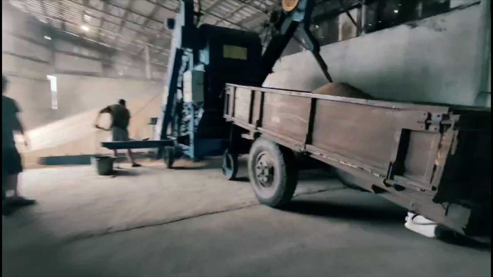 ОВС-25Ц зерноочисна машина - самохідна віялка з циклоном