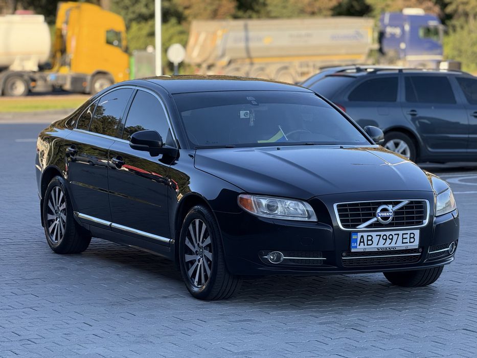 Вольво S80 2.4 D5 2013 рік