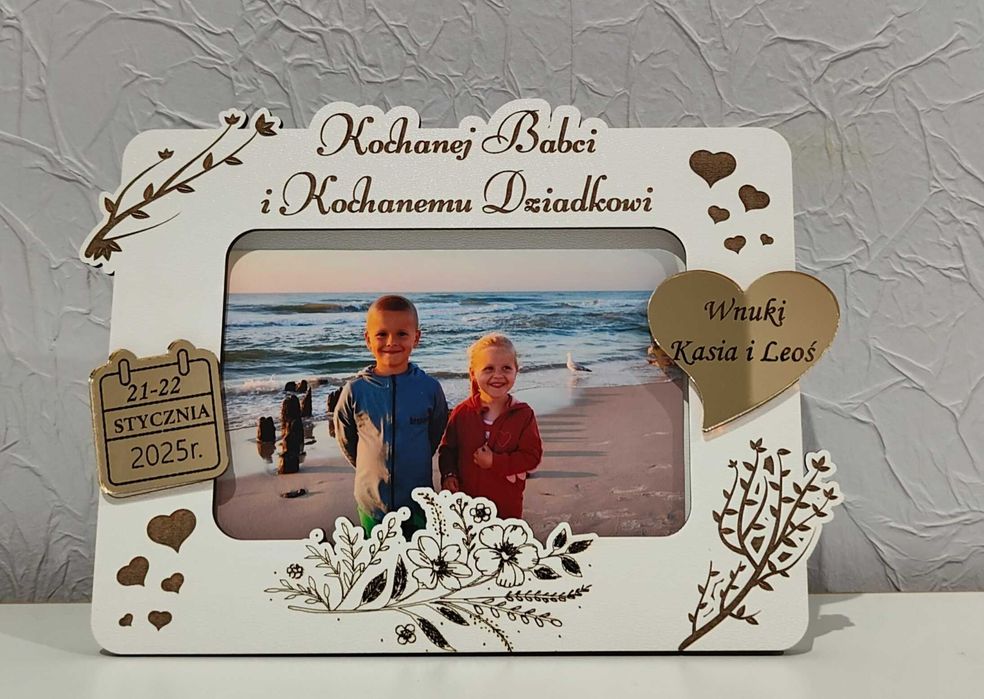 Ramka na zdjęcie z dow. grawer biała Dzień Babci Dziadka 10x15 złote