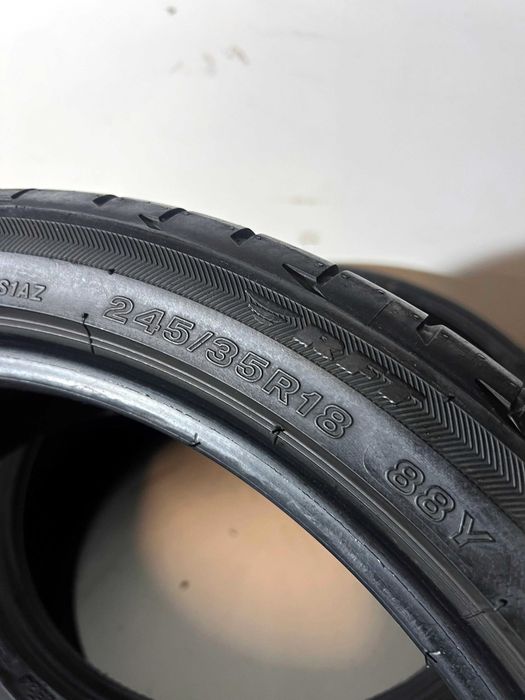 Pneus Bridgestone Potenza S001 - 245/35/18 - Como NOVOS