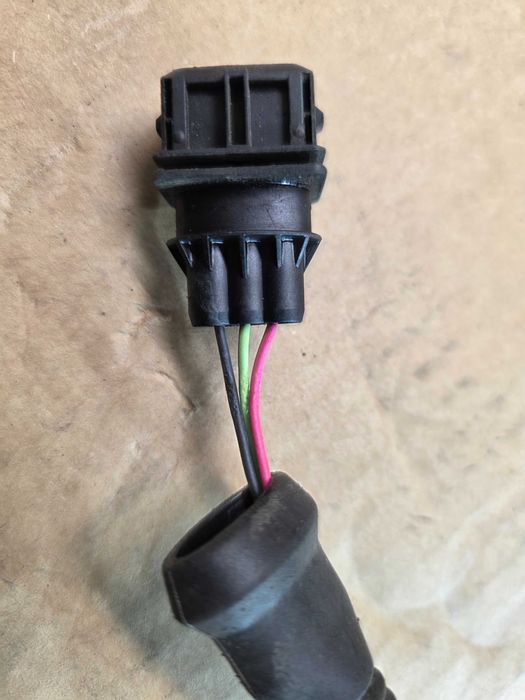 Czujnik wałka rozrządu ssący BMW E39 E46 E36 E38 X5 E60 M54 M52TU