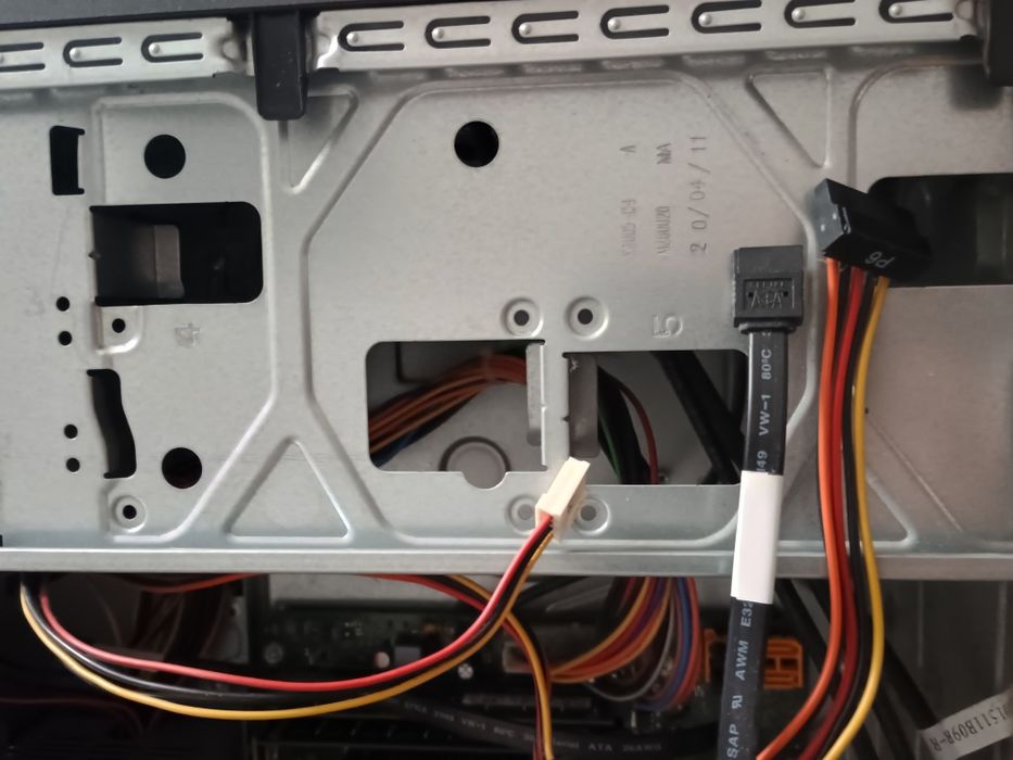 Fujitsu Esprimo P400 brak twardego dysku HDD