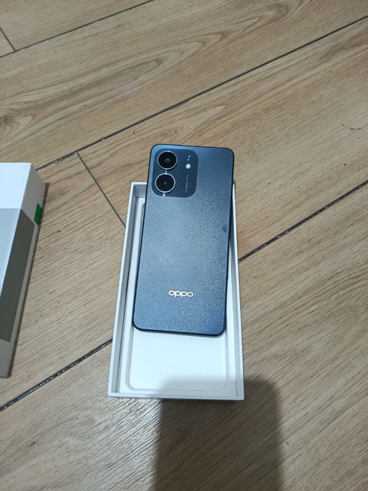 OPPO  A5X telemóvel como novo