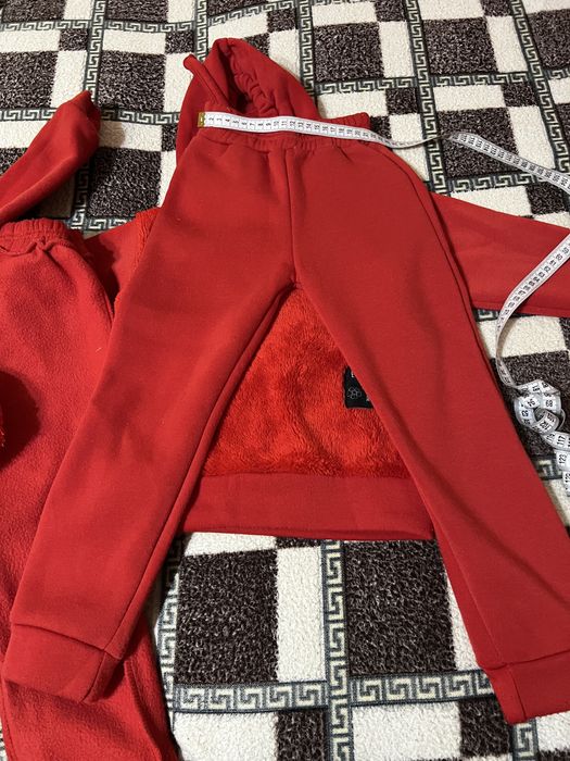 Теплі речі на дівчинку