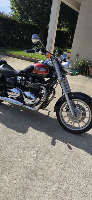 Mota Triumph America