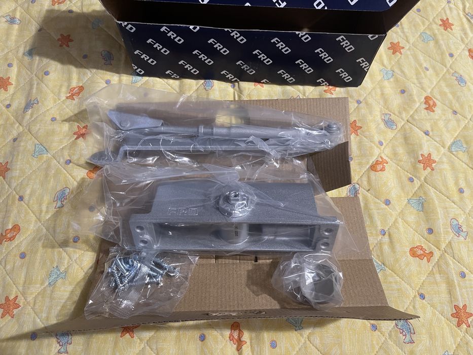 Доводчик дверний FRD 1000