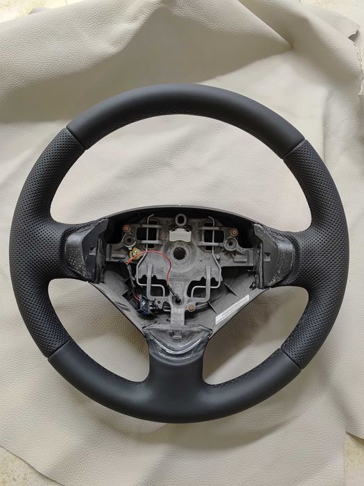 Kierownica Berlingo ll skórzana. Obszywanie kierownic