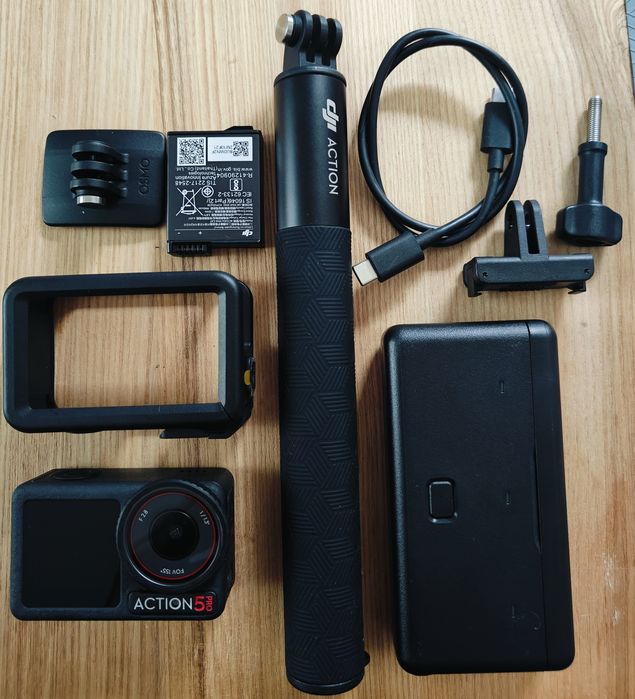 Dji Osmo action 5 pro adventure combo